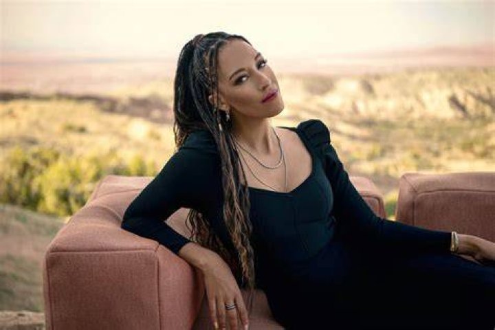 Tawny Newsome Net Worth, Income Source, Mansion & Fees