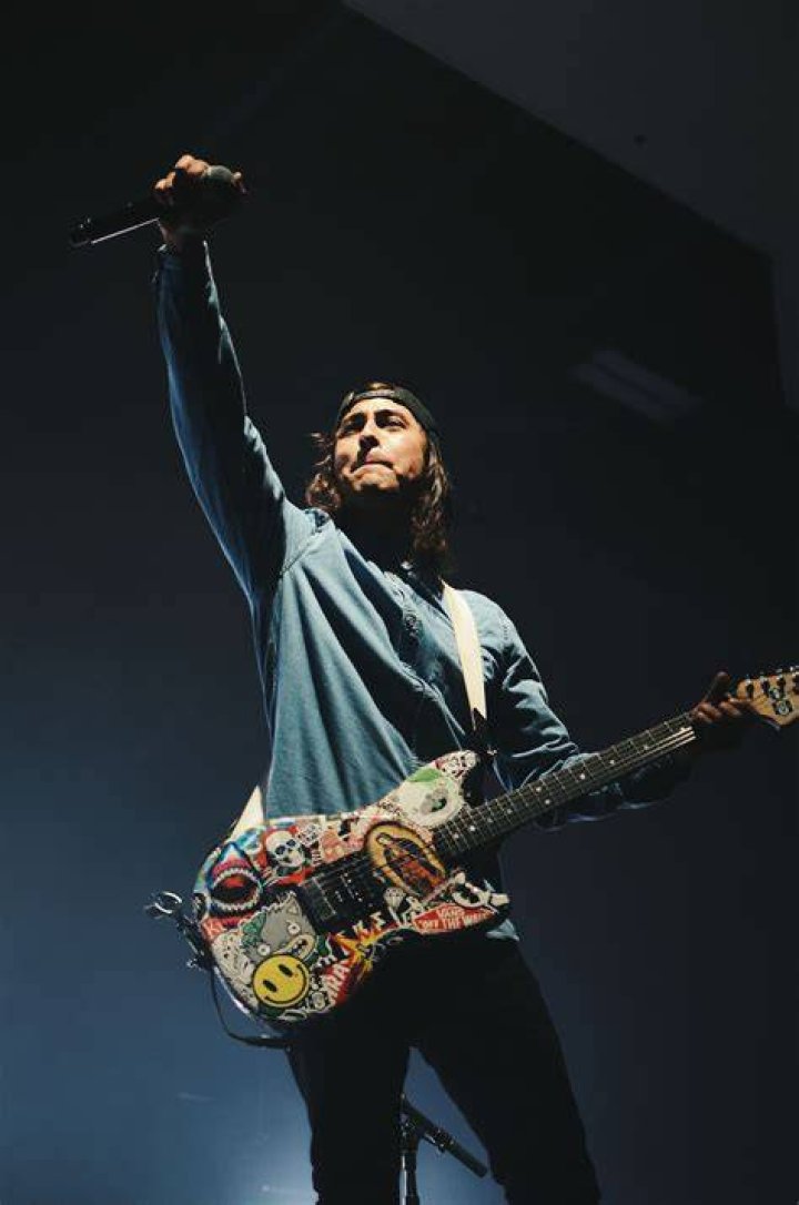 Vic Fuentes