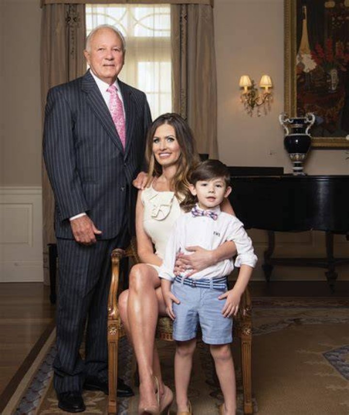 Who Is Victoria Edwards? Everything About Edwin Edwards Daughter