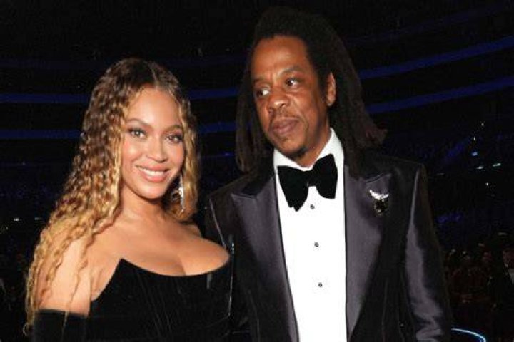 Why did Beyoncé break up with her ex boyfriend?