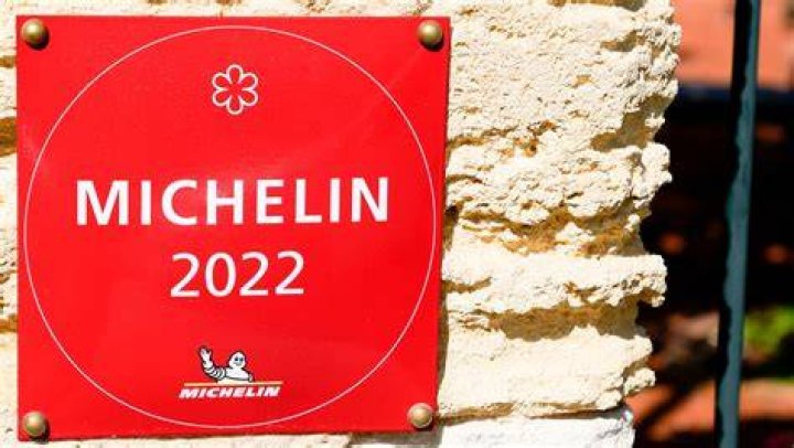 Why did Jiro lost Michelin stars?