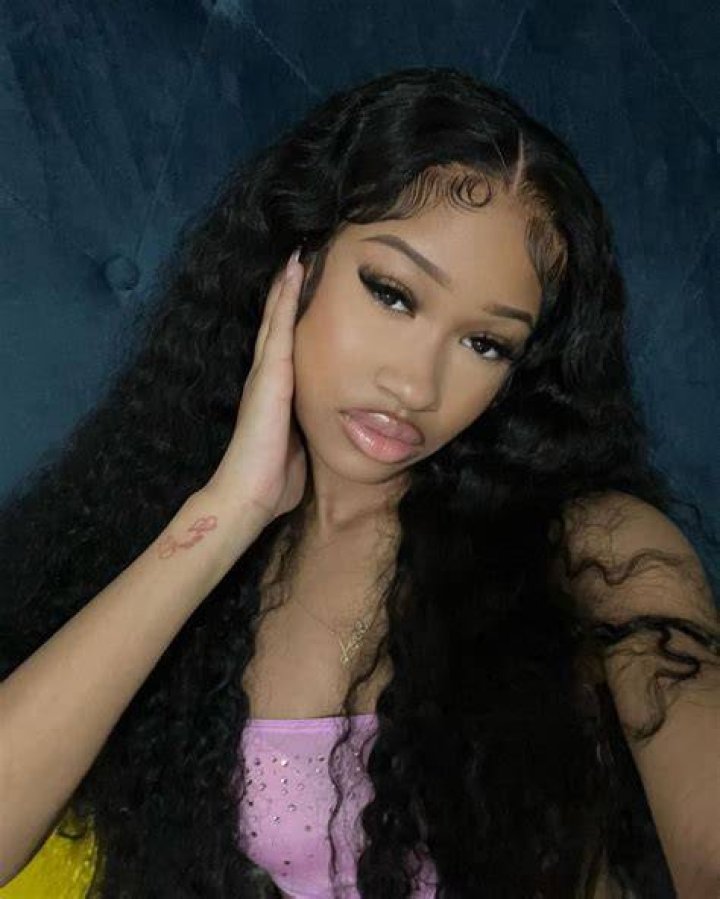 Yanni Monet